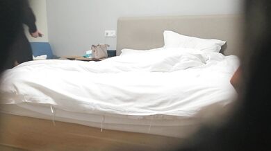 ✨【真实剧情】援交伪娘「黑寡妇」「黑色玫瑰」公寓接客，瞒天过海勾引帅哥操菊花，有成功有翻车，非常搞笑！【第六弹】 (6)